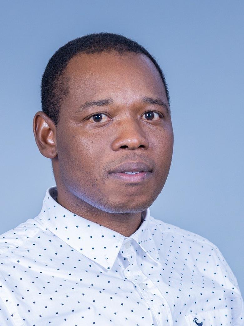 Dr SA Magoso